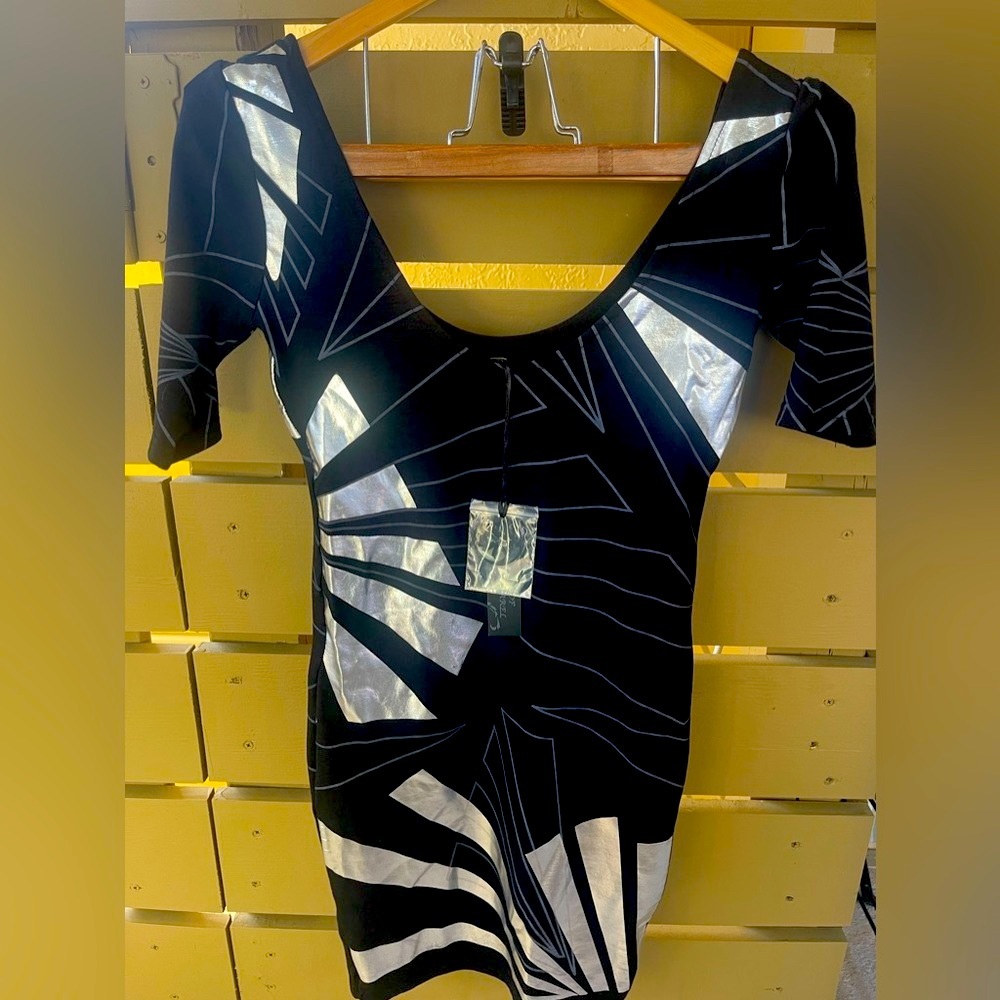Poof fitted dress size S black and silver